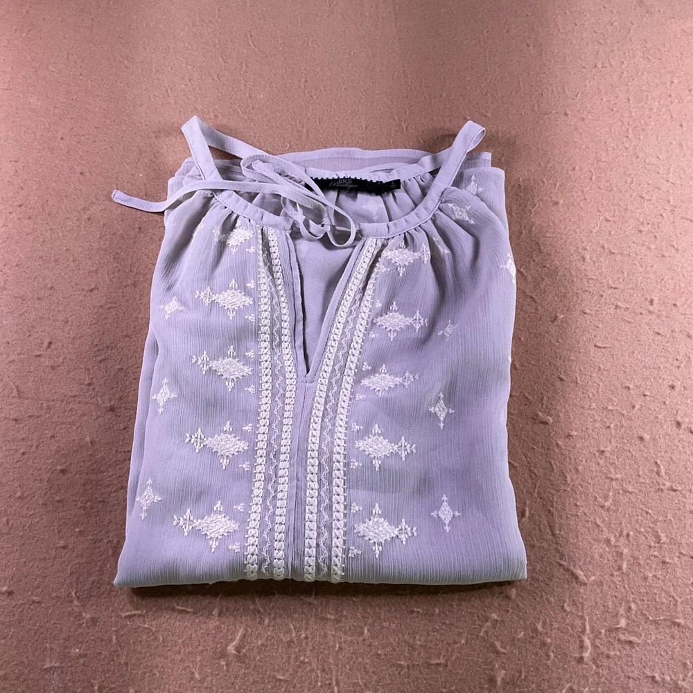 BKE Boutique Lavender Embroidered Halter Tank Top Crochet Lace Detail Large - Picture 9 of 10